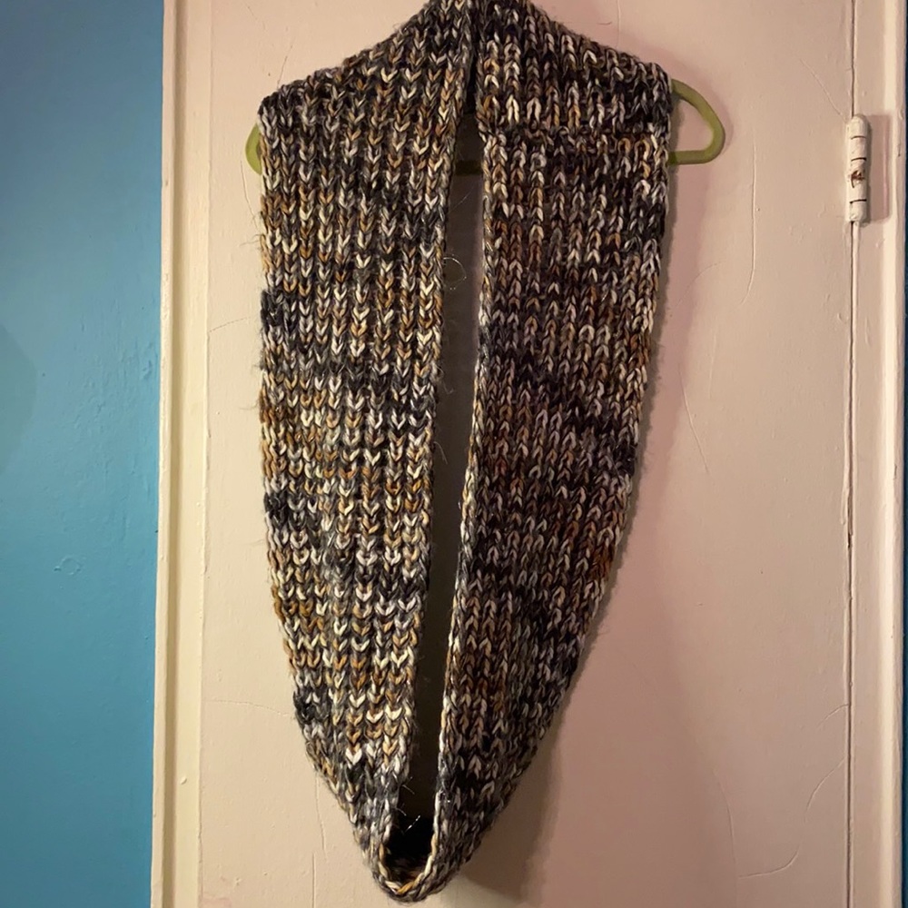 Acrylic wraparound scarf with infinity scarf